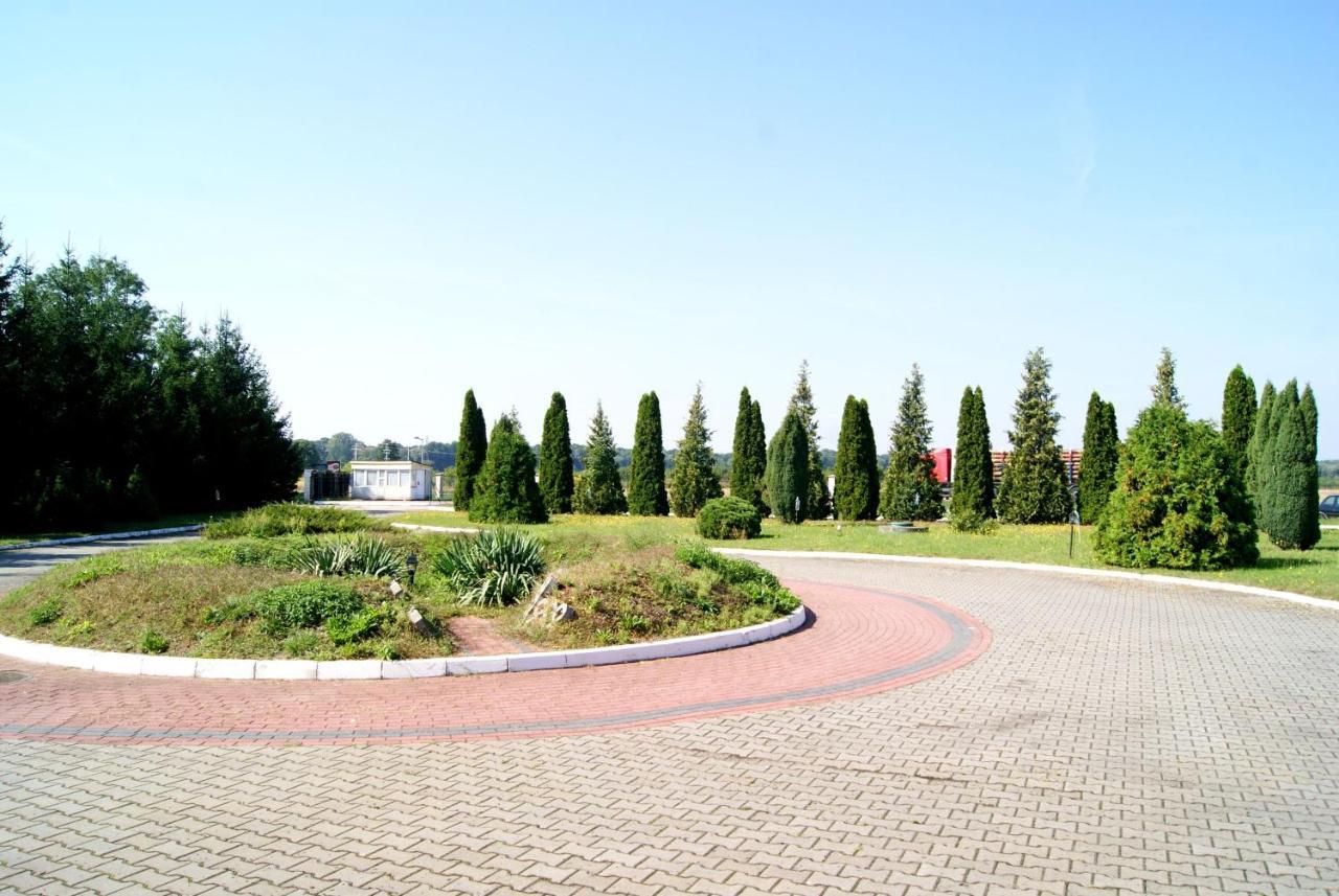 Hotel Holidays Slubice  Exterior photo